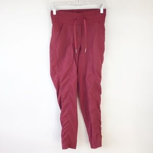 Lululemon Cranberry Dance Studio Pants 4 ( A852)